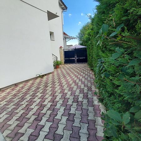 Appartement Meuble Avec Deux Chambres Moulins  Bagian luar foto