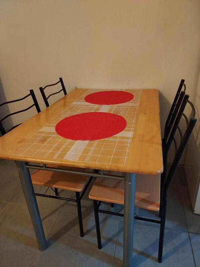 Appartement Meuble Avec Deux Chambres Moulins  Bagian luar foto